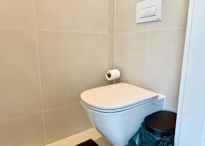 شقة Modern Renovated Near Center