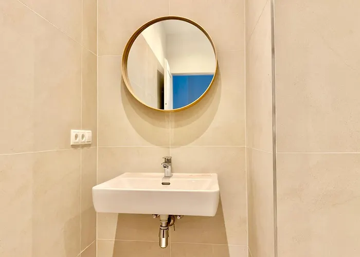 Modern Renovated Near Center شقة فيينا