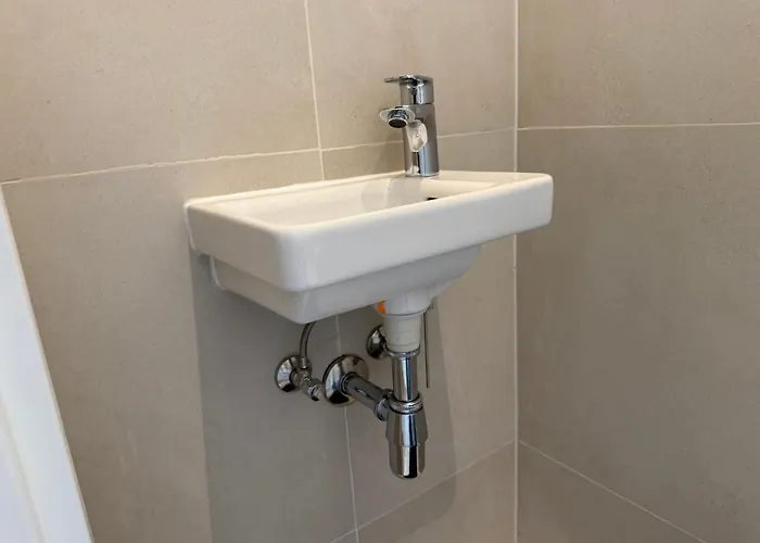 شقة Modern Renovated Near Center *